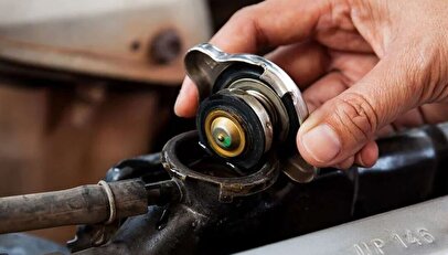 چرا رادیاتور ماشین، آب کم می‌کند؟! + فیلم