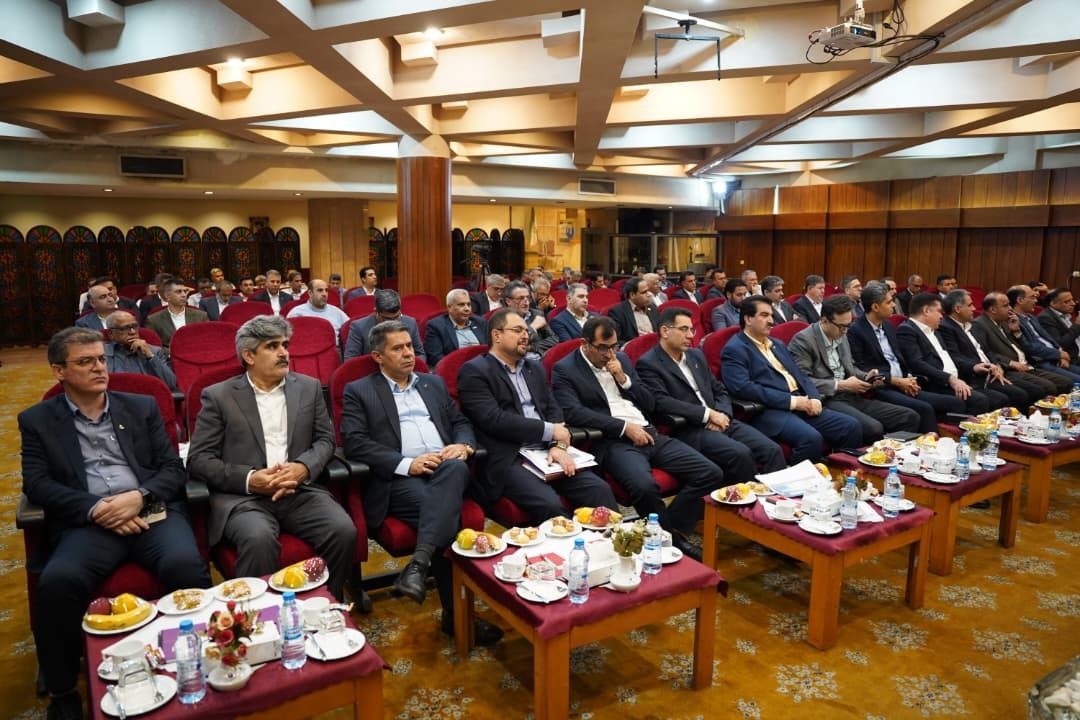 پشتیبانی بانک رفاه کارگران از واحدهای تولیدی استان هرمزگان از طریق ابزارهای نوین تامین مالی پشتیبانی بانک رفاه کارگران از واحدهای تولیدی استان هرمزگان از طریق ابزارهای نوین تامین مالی