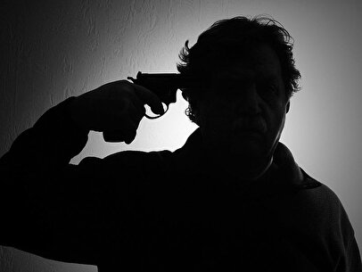 جزئیات تکان دهنده از خودکشی جوان ۲۲ ساله لرستانی با شلیک اسلحه