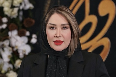 شباهت عجیب سارا منجزی‌پور به مادر جوانش