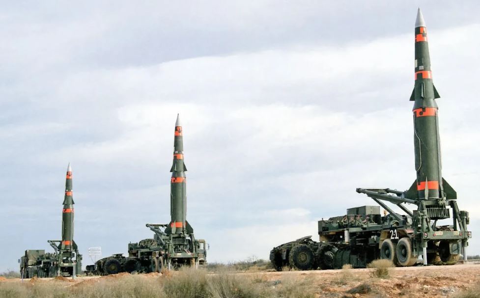 موشک بالستیک چیست؟ / تفاوت موشک کروز و بالستیک