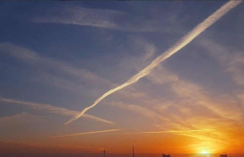 علت دود سفید در آسمان تهران مشخص شد