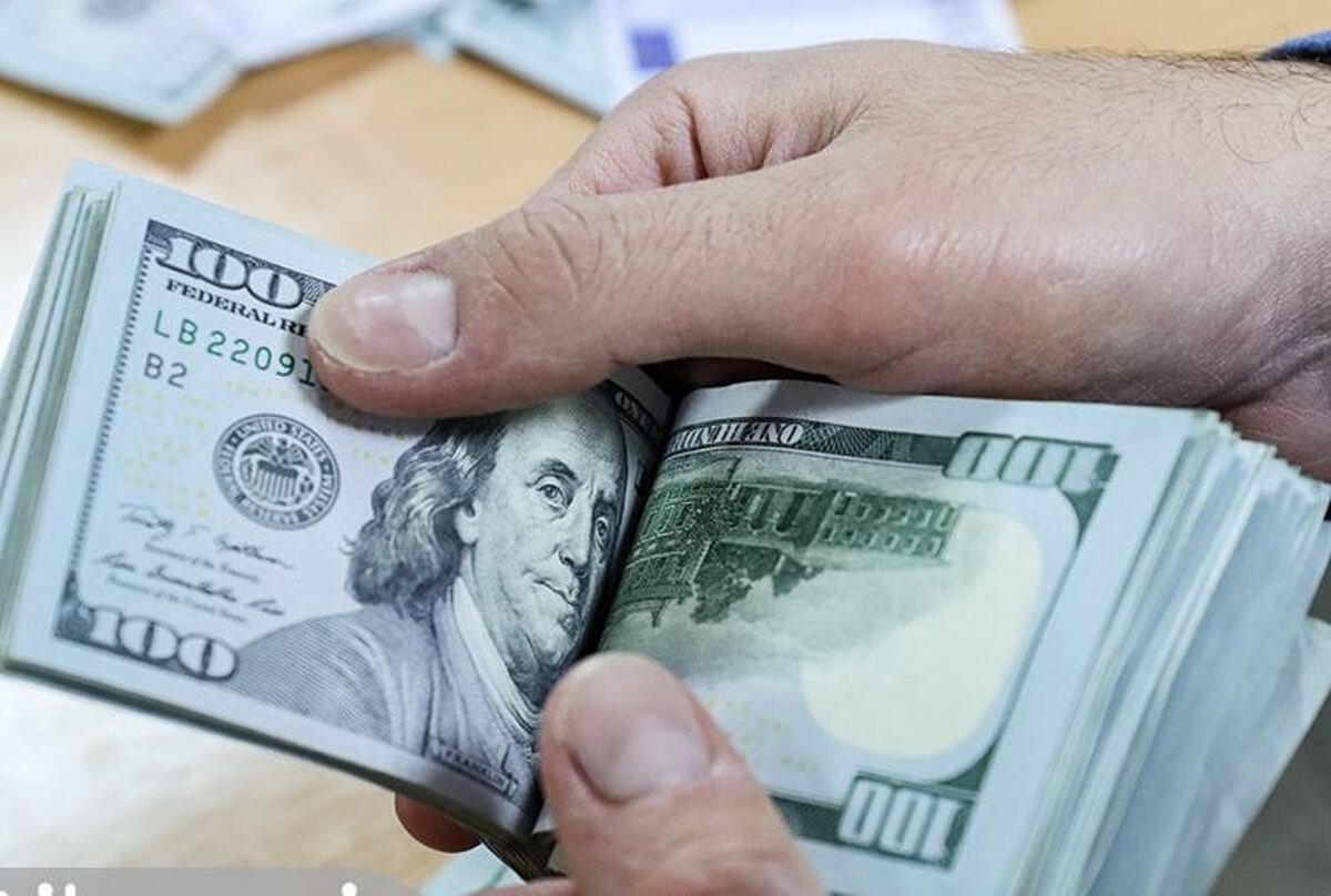 پیش‌بینی قیمت دلار برای فردا پنجشنبه ۱۵ آبان ۱۴۰۴