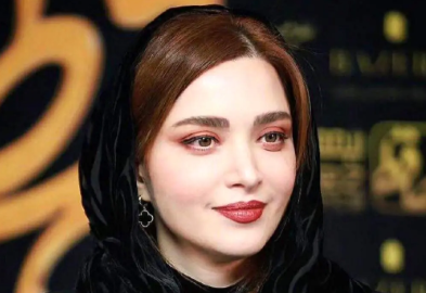 ژست صمیمی بهنوش طباطبایی