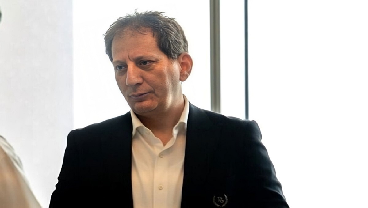 وکیل بابک زنجانی: او یک نابغه است / بالاخره بانک بابک زنجانی وجود خارجی دارد یا نه؟