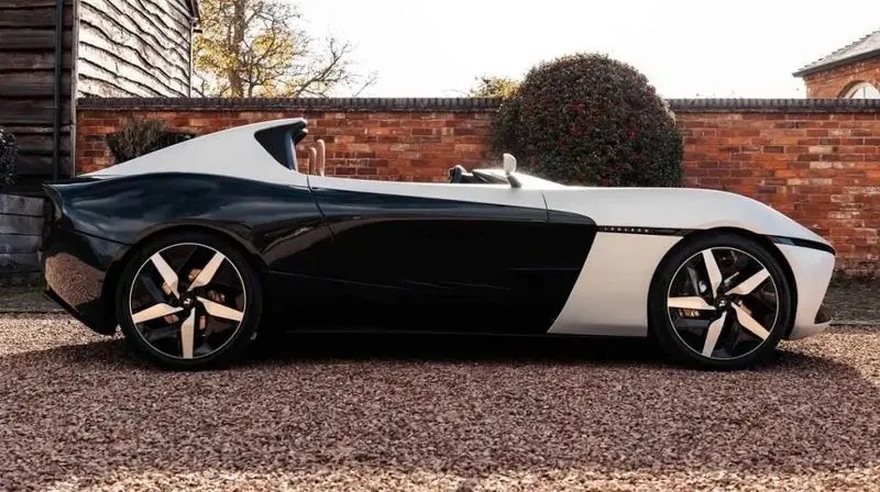 اسپیدستر و رودستر برقی لانگ‌بو رونمایی شدند