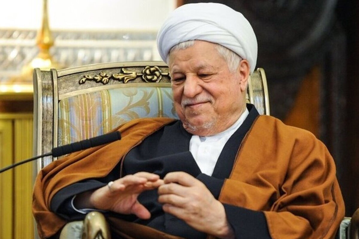 ادعایی جنجالی درباره هاشمی رفسنجانی / ‏آیت‌الله رفسنجانی با پوشش خاصی استخر می‌رفت!