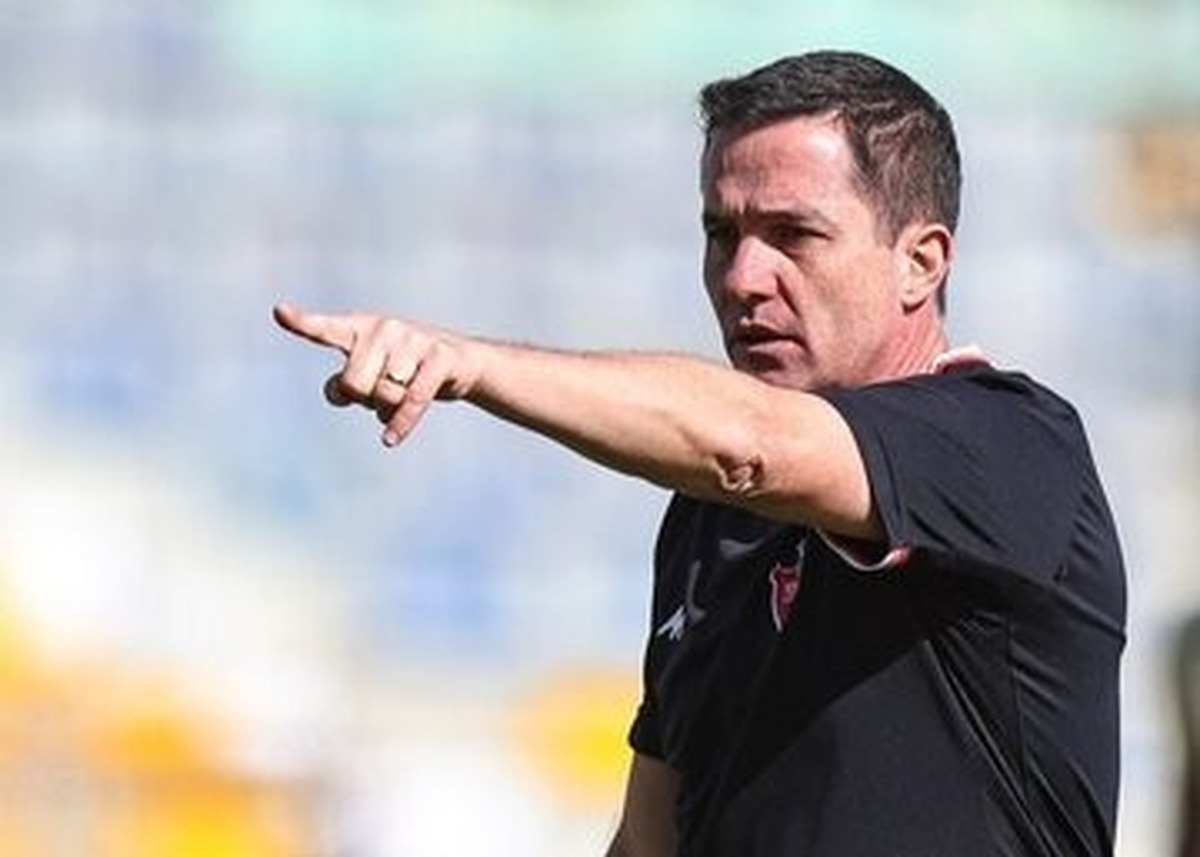 رفتار جدید سرمربی پرسپولیس همه را شوکه کرد!