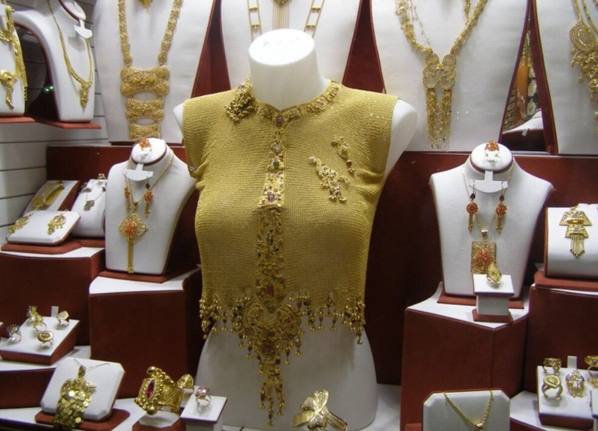 سقوط آزاد قیمت طلا ۱۸ عیار آبان ۱۴۰۴ / ریزش قیمت طلا از ۳ میلیون و ۷۰۰ هزارتومان گذشت