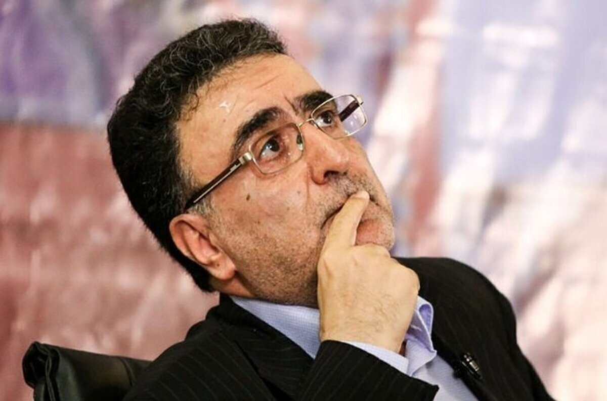 تصاویر دست دادن تاجزاده با آذر منصوری جنجالی شد