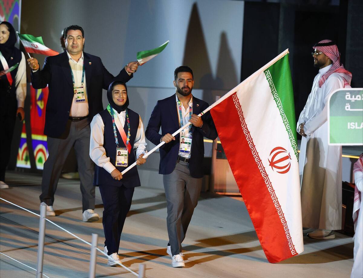 لحظه رژه کاروان ایران در مراسم افتتاحیه بازی‌های کشور‌های اسلامی+ فیلم