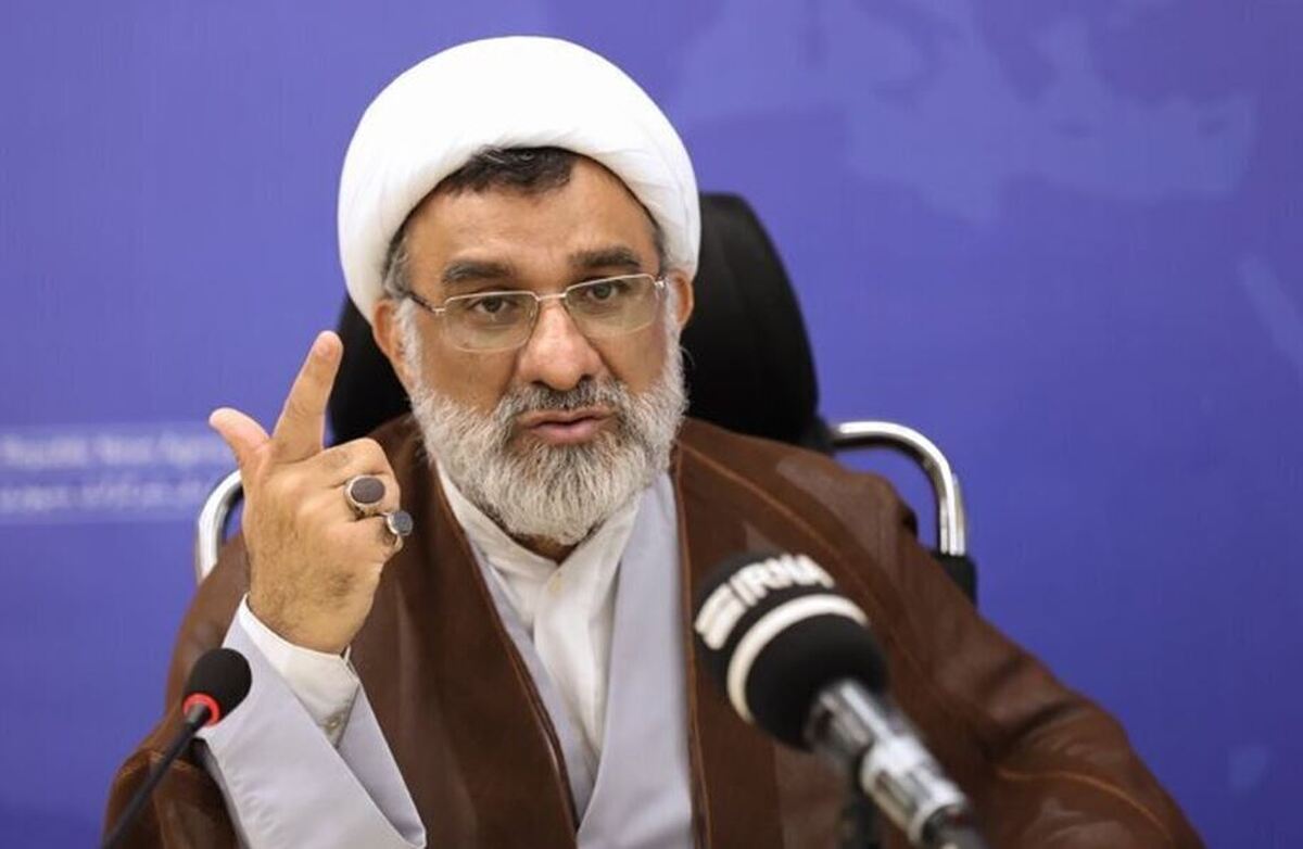 کسی نمی‌تواند بگوید من امام‌جمعه‌ام و کنسرت لغو کند / انتقاد دبیر شورای انقلاب فرهنگی از لغو سرخود کنسرت‌ها