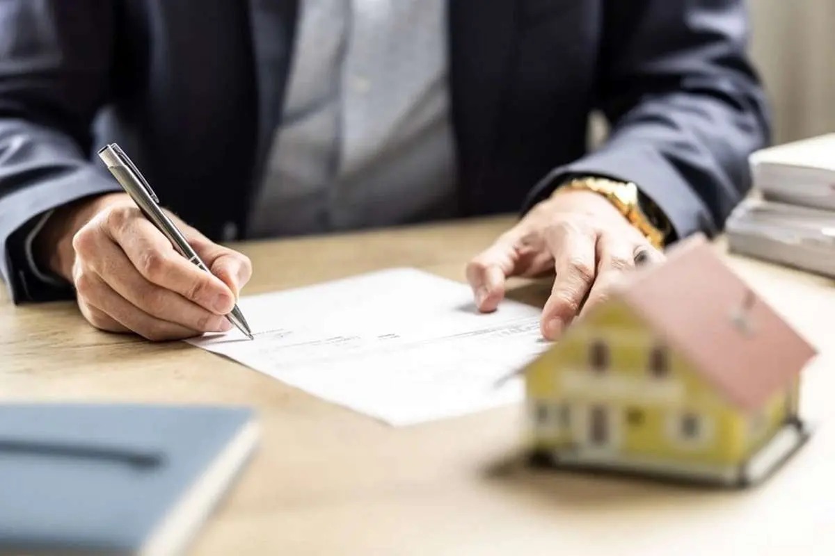 خریدار می‌تواند قرارداد ملک ناقص را فسخ کند