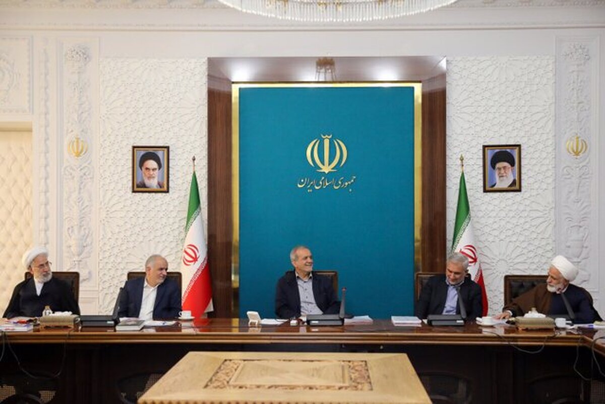 اعتراض پزشکیان به نقض قانون اساسی توسط دستگاه‌های دولتی