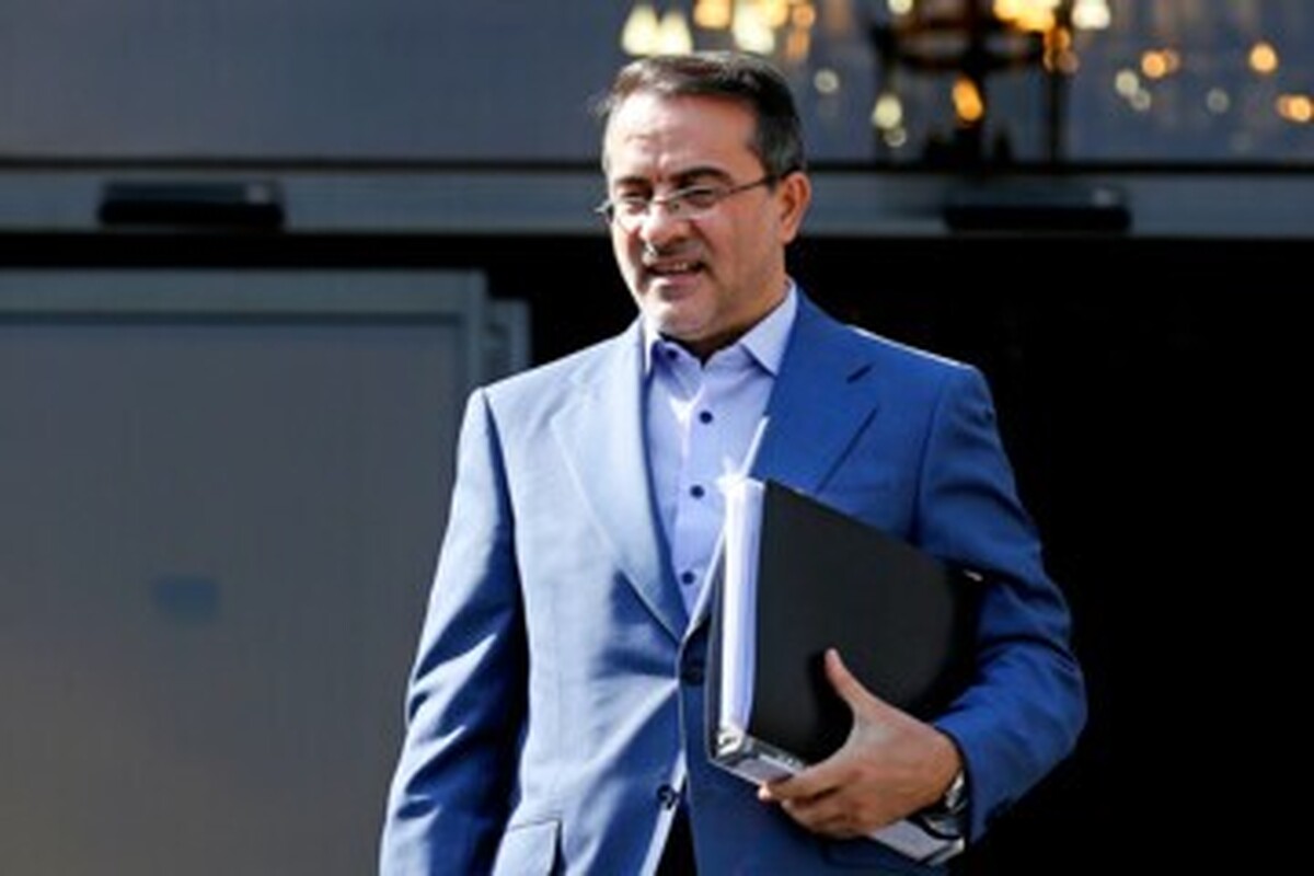 کوچک‌سازی دولت و کاهش ۱۵ درصد نیروی انسانی/ آیا چنین کاری ممکن است؟+ فیلم