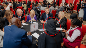 افشای دیدار یک مسئول ایرانی با یک مقام اسرائیلی / عکس‌هایی که حذف شدند+ تصاویر