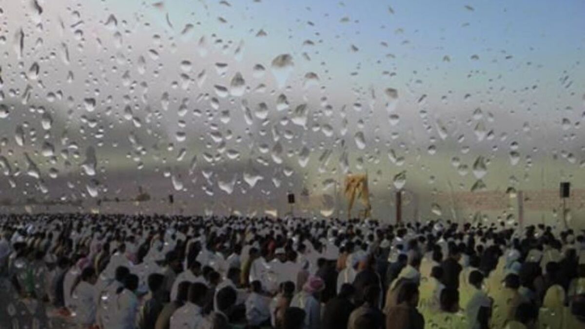 تهرانی‌ها نماز باران می‌خوانند / نحوه خواندن نماز باران و آداب و مستحبات آن