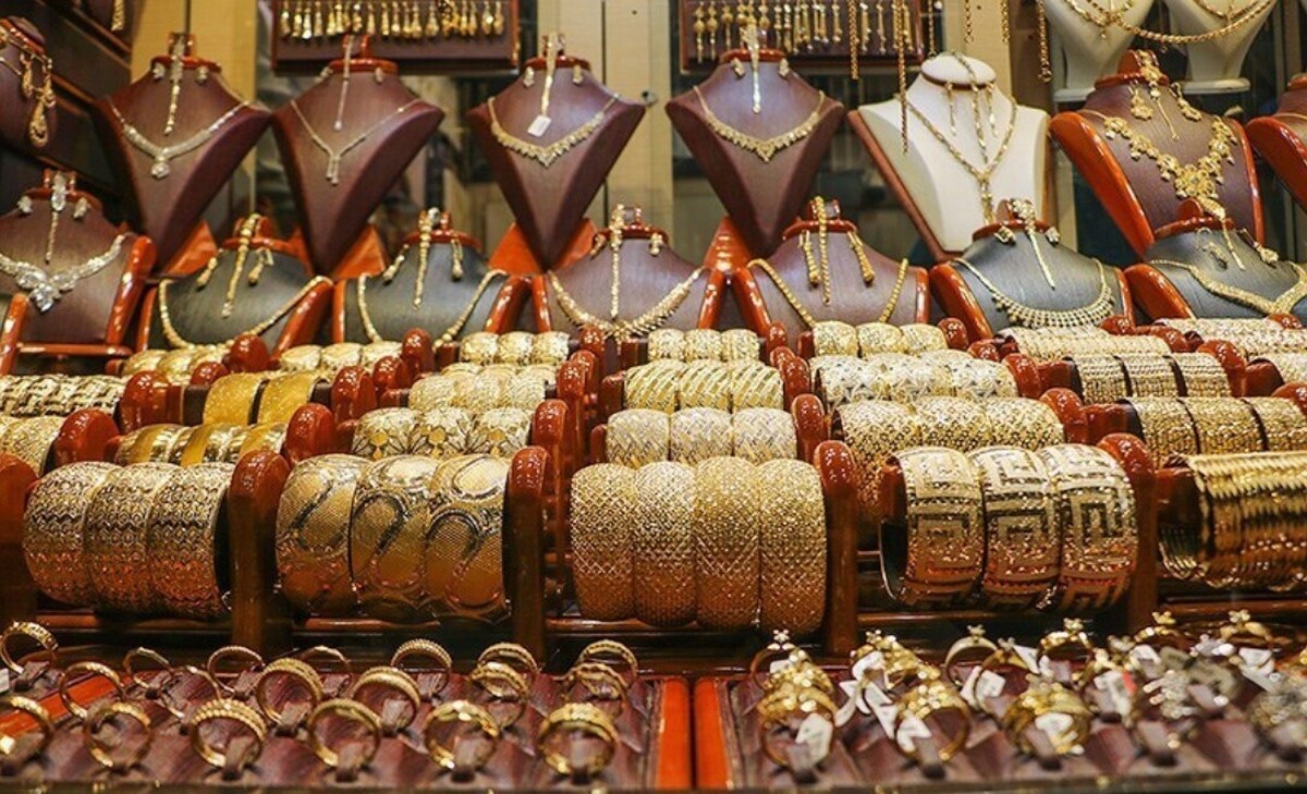 پیش‌ بینی قیمت طلا آبان ۱۴۰۴ /طلا بخریم یا بفروشیم؟