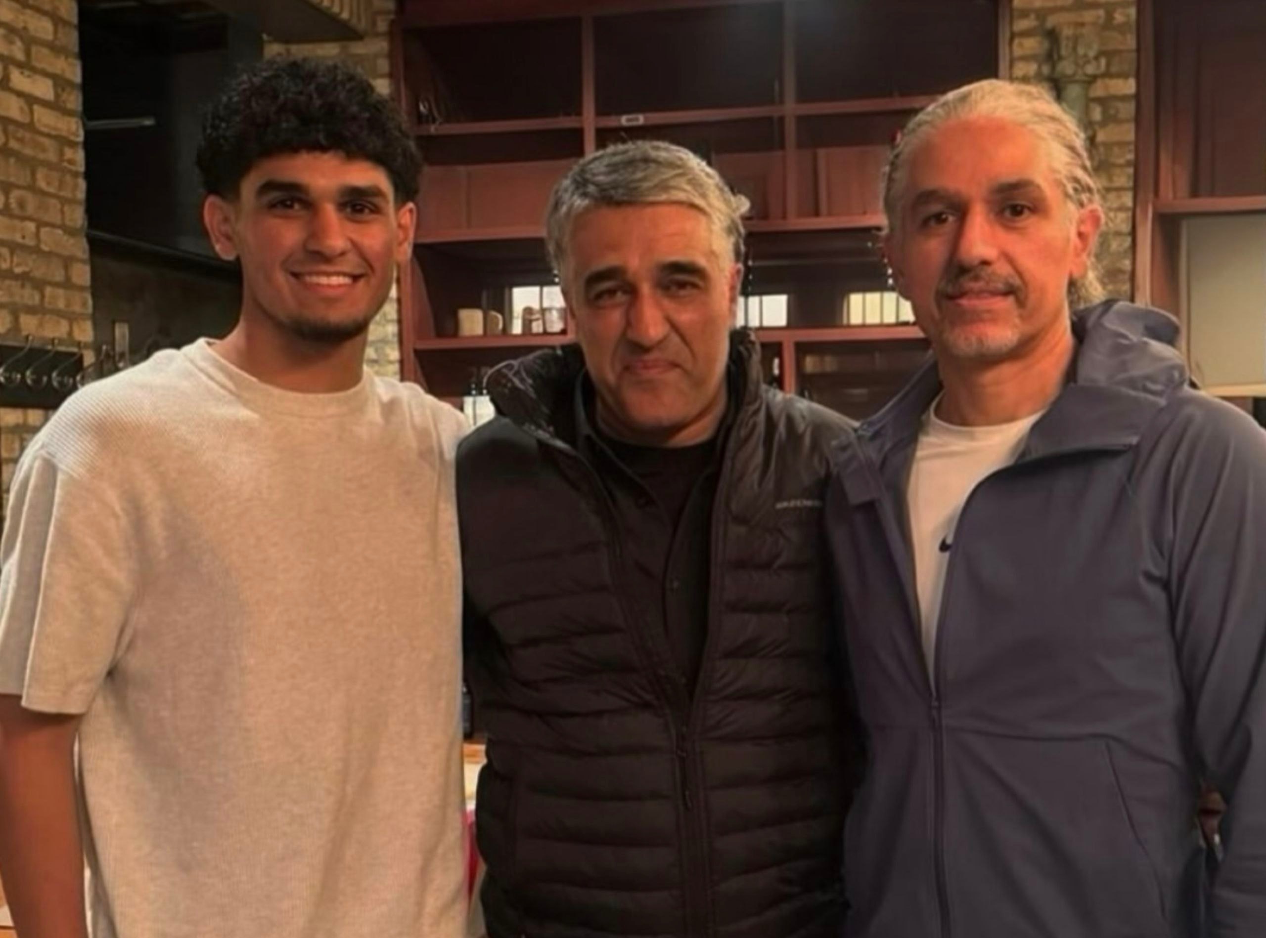 تصویر جدید پژمان جمشیدی با خانواده در کانادا