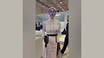 ربات‌های جنجالی ایران در نمایشگاه رباتیک کیش! + فیلم