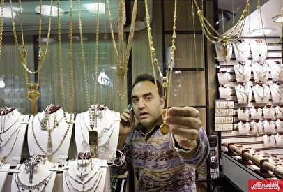 قیمت طلا ۱۸ عیار ۲۴ آبان ۱۴۰۴ / ترمز قیمت جهانی طلا کشیده شد + جدول