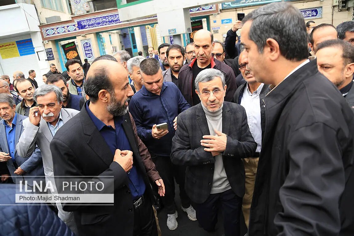 احمدی‌نژاد پس از مدت‌ها آفتابی شد/ علت غیبت مشکوک رئیس‌جمهور پیشین؟ + تصاویر