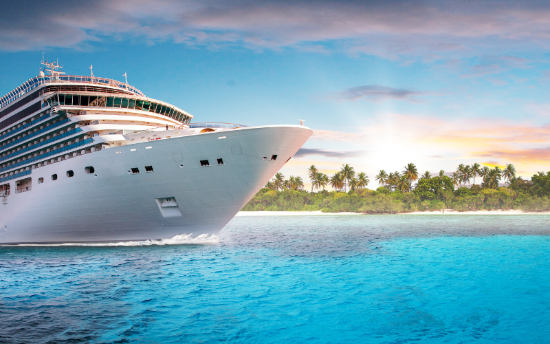 تحلیل جامع هزینههای سفر با کشتی کروز: انتخاب لوکس یا مقرونبهصرفه؟ تحلیل جامع هزینههای سفر با کشتی کروز: انتخاب لوکس یا مقرونبهصرفه؟