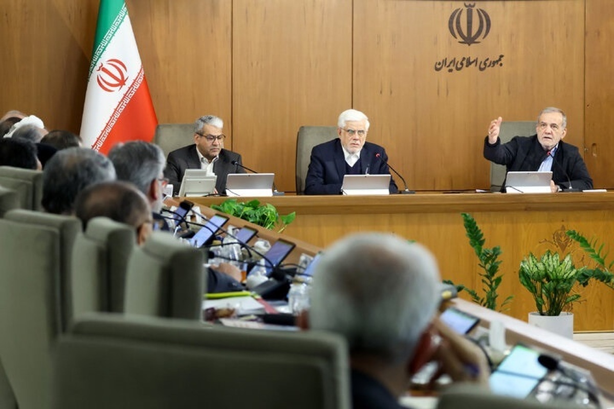 افزایش اختیارات استانداران؛ وعده بدون نقشه راه دولت/ ابهام‌های جدی مجلس به طرح دولت چیست؟