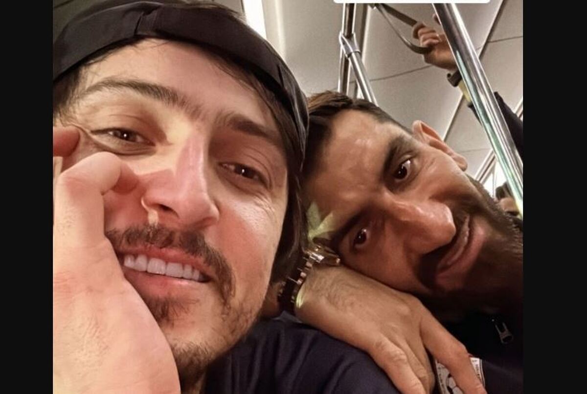 سردار آزمون: وقتی آقای دکتر دروازه‌بان است خیالمون راحته + فیلم