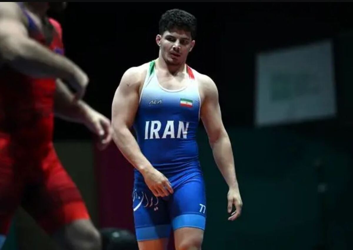 لحظه ضربه شدن امیر عبدی توسط آکژول محموداف در فینال + فیلم