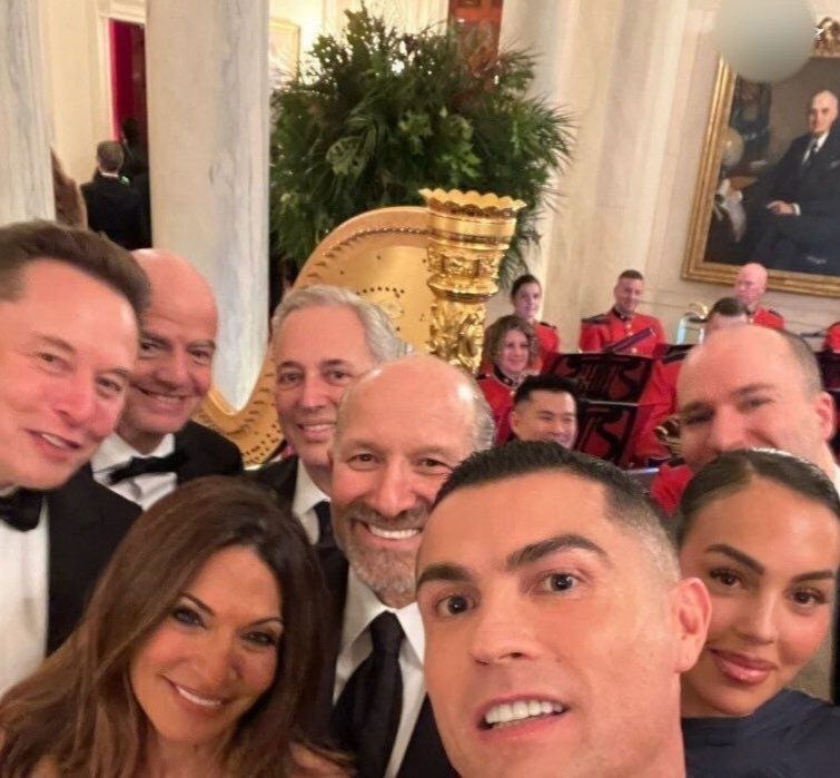 سلفی رونالدو با ایلان ماسک در ضیافت شام کاخ سفید حاشیه ساز شد+ عکس