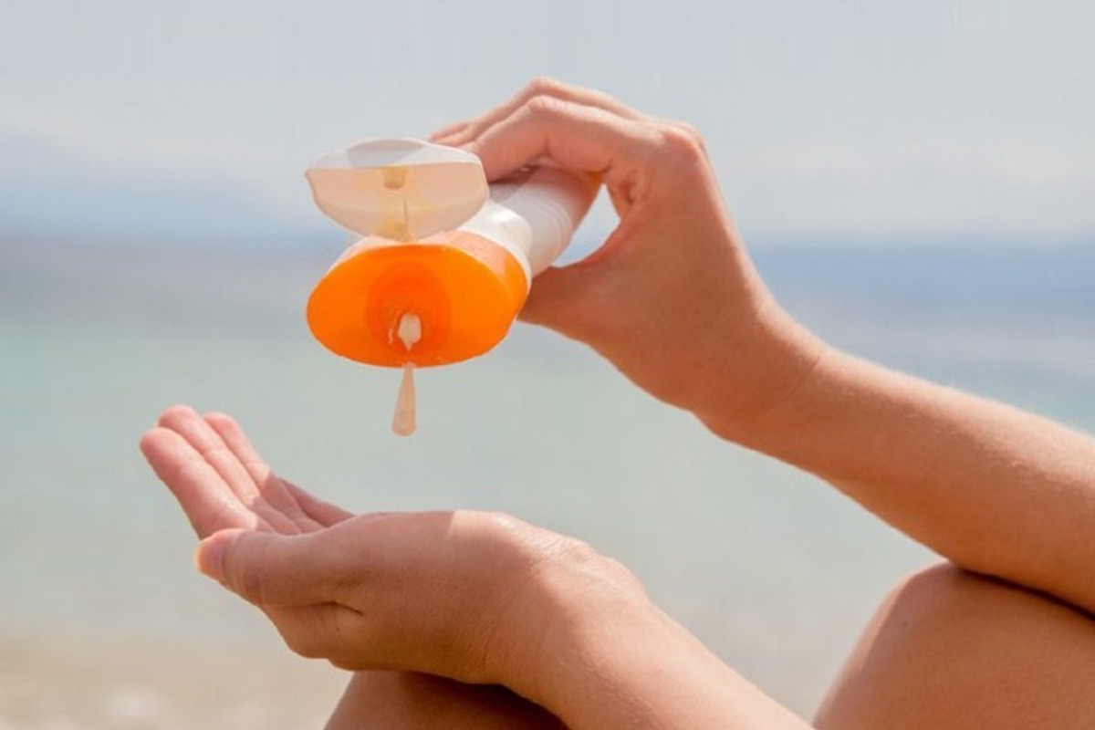 لیست قیمت انواع ضدآفتاب ایرانی در سال۱۴۰۴ لیست قیمت انواع ضدآفتاب ایرانی در سال۱۴۰۴