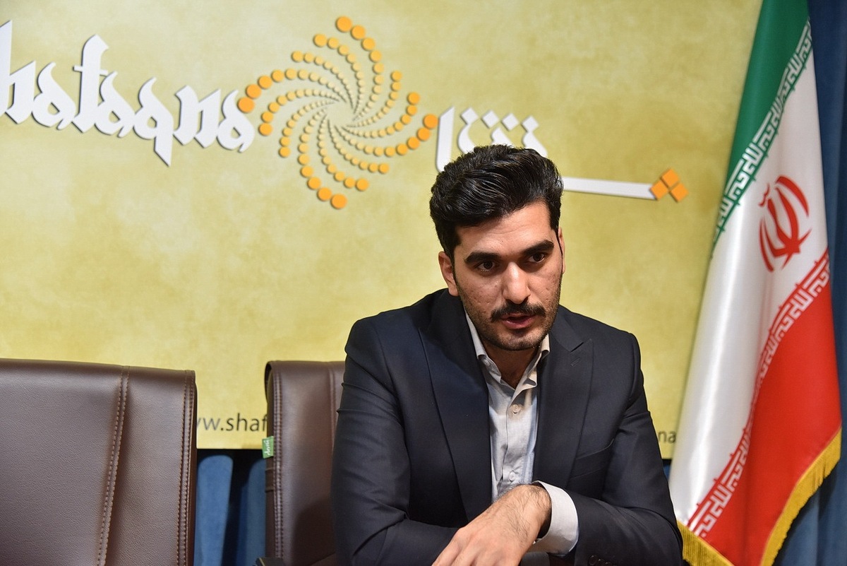 جنجال حقوق ۲۰۰ میلیونی عضو ارشد دولت/ ماجرای استخدام یک شبه در پتروشیمی جم چیست؟