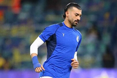 رضاییان با بازوبند کاپیتانی به استقلال بازگشت+عکس