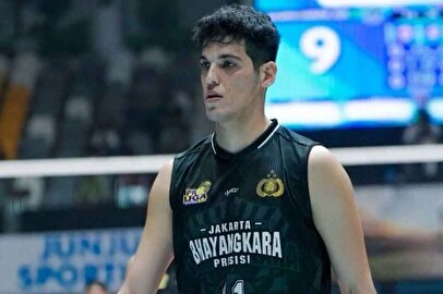 صابر کاظمی دقایقی قبل وارد ایران شد / آخرین وضعیت والیبالیست ملیپوش