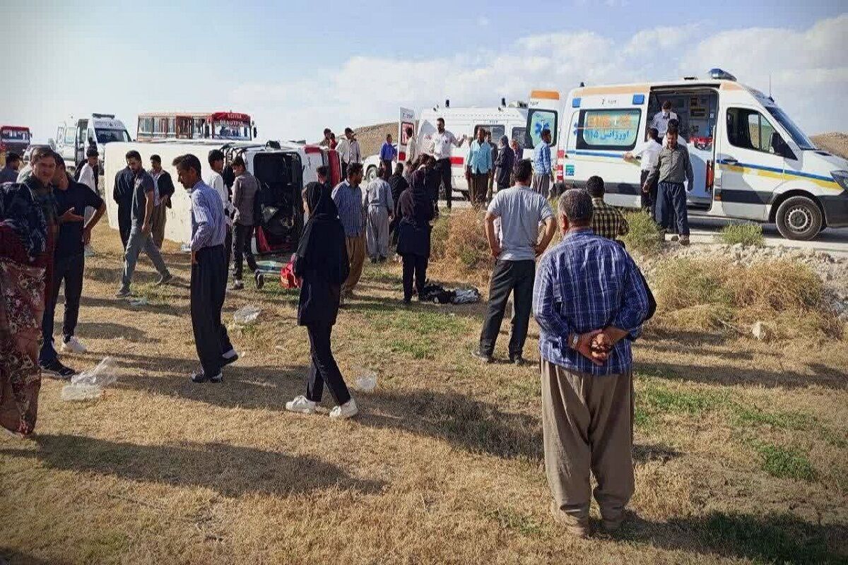 جزئیات هولناک از واژگونی مینی‌بوس حامل دانش‌آموزان در نقده با ۱۳ مصدوم