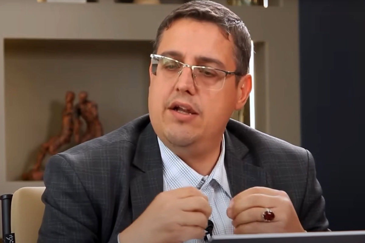 پنتاگون هزینه کرده است که مردم ایران در خیابان برقصد / هرکس کنسرت شجریان را کنسل کرد غلط کرد!