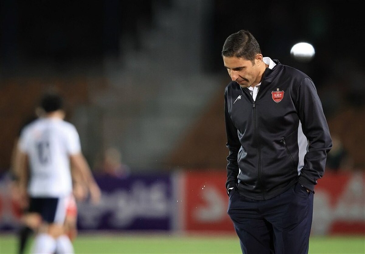 وحید هاشمیان در برنامه فوتبال برتر توفان به پا کرد وحید هاشمیان در برنامه فوتبال برتر توفان به پا کرد