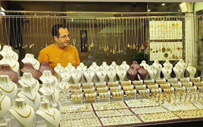 قیمت طلا ناگهان نیم میلیون تومان افزایش یافت / افزایش چشمگیر قیمت طلا ۱۸ عیار امروز ۷ آبان ۱۴۰۴