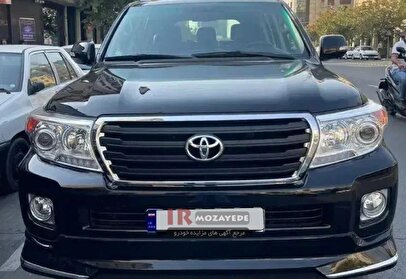 آخرین مهلت ثبت نام مزایده ۲۳۹ خودرو کارکرده سنددار (نیروانتظامی): بنز ۲۴۰، تویوتا لندکروز، پیکاپ، رونیز