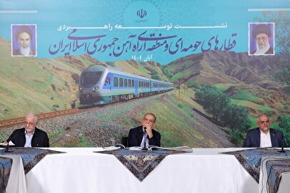 پزشکیان با مترو به ورامین رفت/ تأکید رئیسجمهور بر تکمیل خطوط قطار و مترو