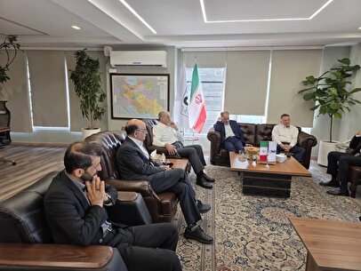 گردهمایی مدیران عامل ادوار فولاد مبارکه؛ همافزایی تجربه و استراتژی برای تداوم رشد اقتصادی گروه