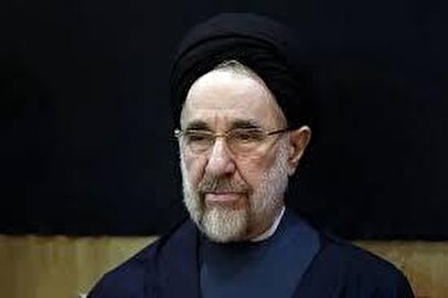 پینگ-پنگ بازی کردن سیدمحمد خاتمی در سفر به یزد+ فیلم