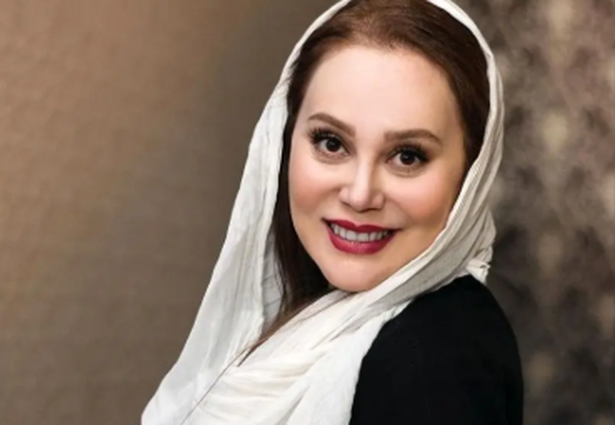 سلفی تازه عروس و داماد سینمای ایران با پوشش عجیب+ عکس سلفی تازه عروس و داماد سینمای ایران با پوشش عجیب+ عکس