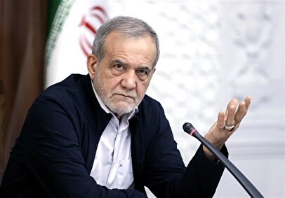 توهین عجیب مشاور پزشکیان به کارمندان دولت+ عکس