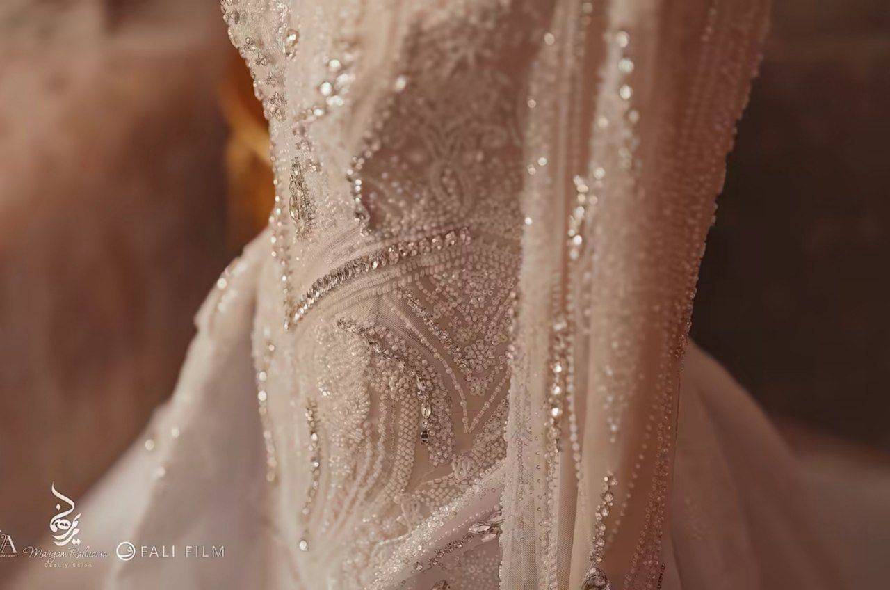 نگاهی به لباس عروس مریم مومن / خانم بازیگر با لباس عروس ترند سلطنتی درخشید + عکس نگاهی به لباس عروس مریم مومن / خانم بازیگر با لباس عروس ترند سلطنتی درخشید + عکس