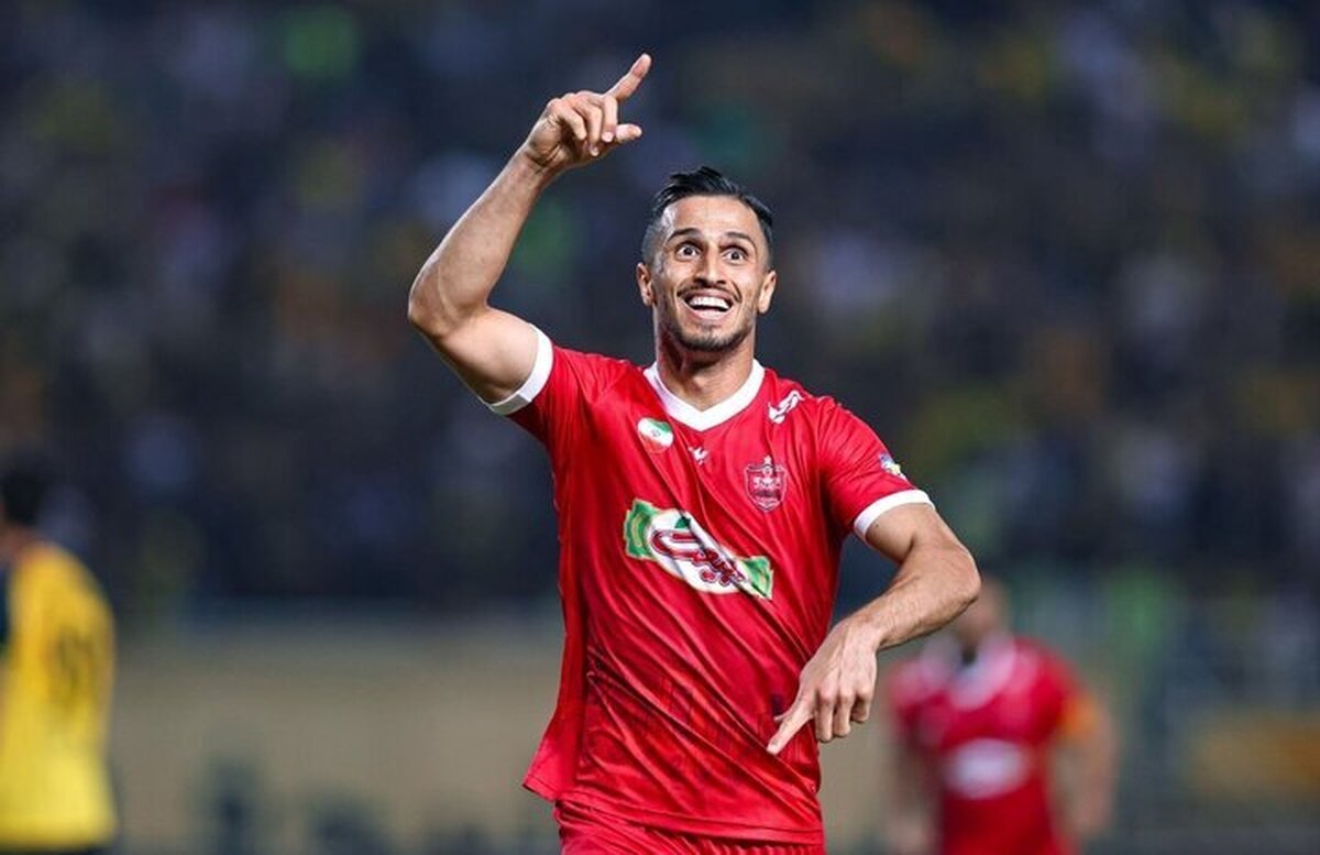 علیپور در پرسپولیس ماندنی شد؟