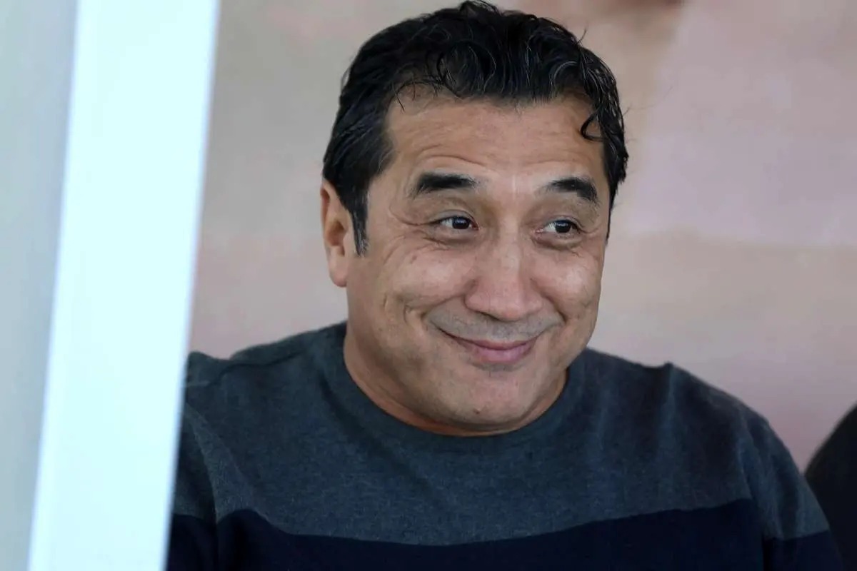 خداداد عزیزی و جنجال فحش‌های مثبت ۱۸