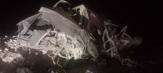 واژگونی ۴۰۵ شوتی، ۵ کشته و ۷ مصدوم برجا گذاشت/ جاسازی ۱۲ نفر از اتباع غیر مجاز در خودرو + تصویر واژگونی ۴۰۵ شوتی، ۵ کشته و ۷ مصدوم برجا گذاشت/ جاسازی ۱۲ نفر از اتباع غیر مجاز در خودرو + تصویر