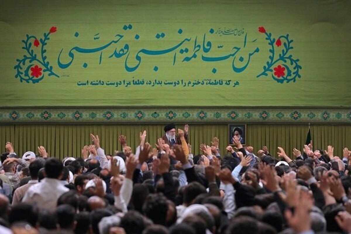 رهبر انقلاب: به توفیق الهی، کشور در حال پیشرفت است
